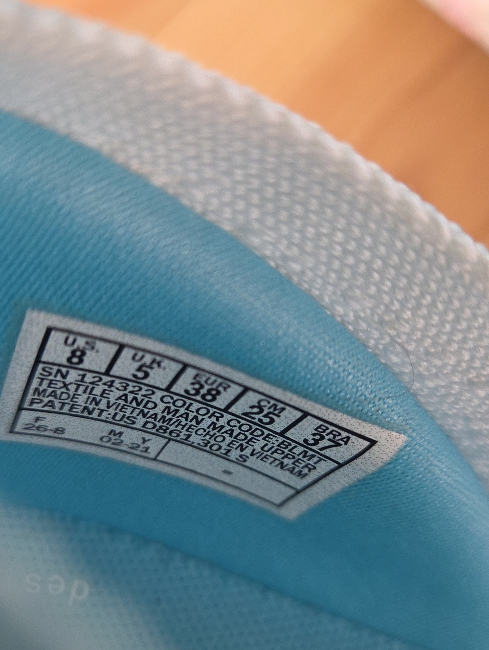 Skechers sz8 GO WALK AIR COOLED GOGA MAT Shoes  Pastel Colors.EUC - Picture 16 of 16